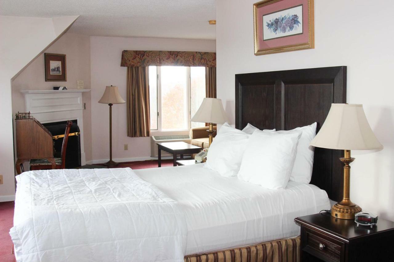 The Lucerne Inn Dedham Esterno foto